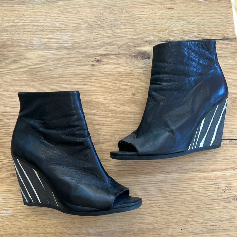 STUNNING All Saints shoe